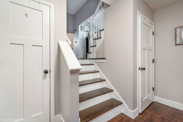 3525 N Pioneer Avenue, Chicago, IL 60634