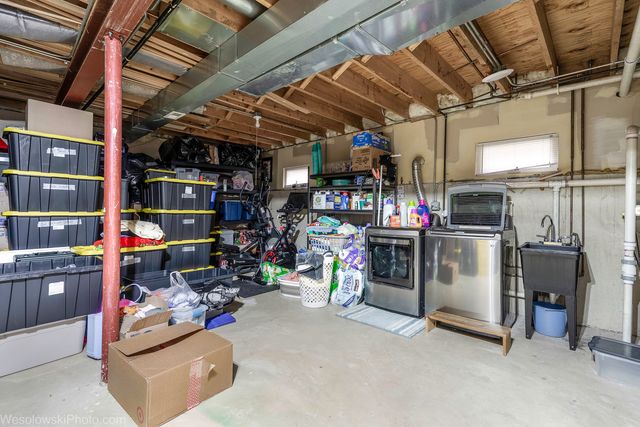 3525 N Pioneer Avenue, Chicago, IL 60634