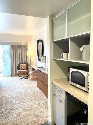 410 Atkinson Drive 2213, Honolulu, HI 96814