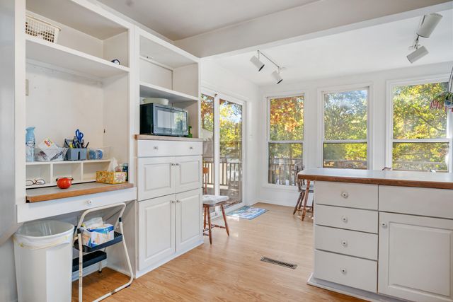 2926 Waxwing CIR, Roanoke, VA 24018