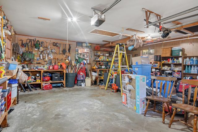 2926 Waxwing CIR, Roanoke, VA 24018