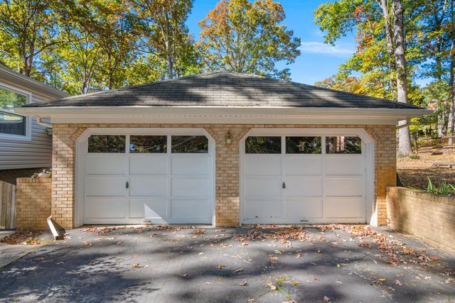 2926 Waxwing CIR, Roanoke, VA 24018