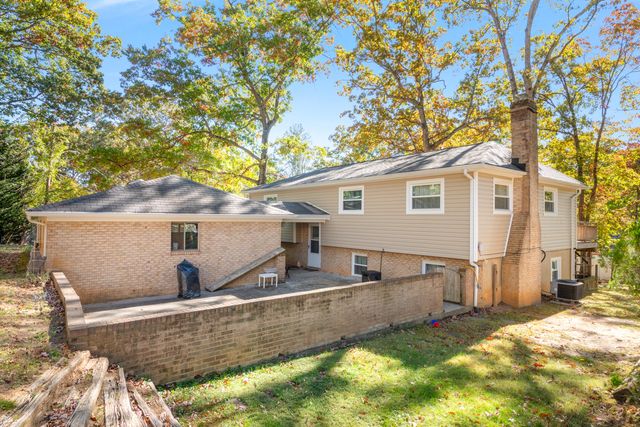 2926 Waxwing CIR, Roanoke, VA 24018