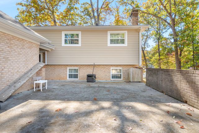 2926 Waxwing CIR, Roanoke, VA 24018