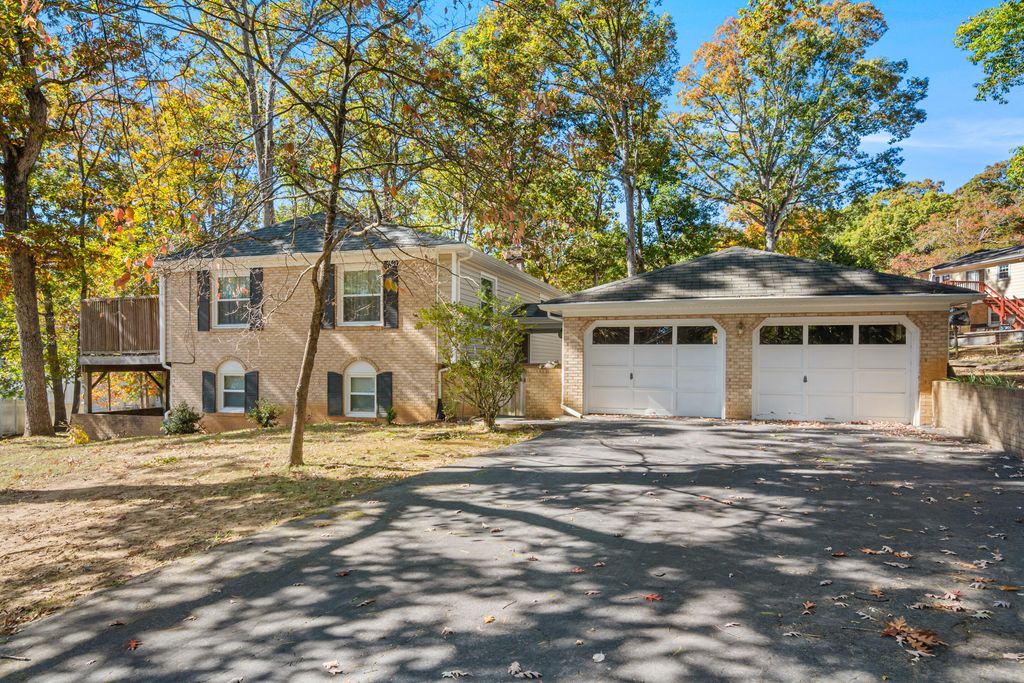 2926 Waxwing CIR, Roanoke, VA 24018