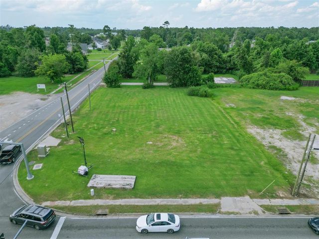 1236 Sam Houston Jones Parkway, Lake Charles, LA 70611