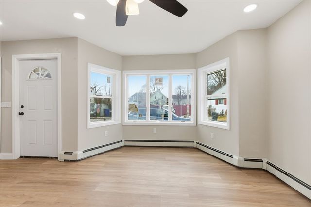 72 Stowe Avenue, East Providence, RI 02915