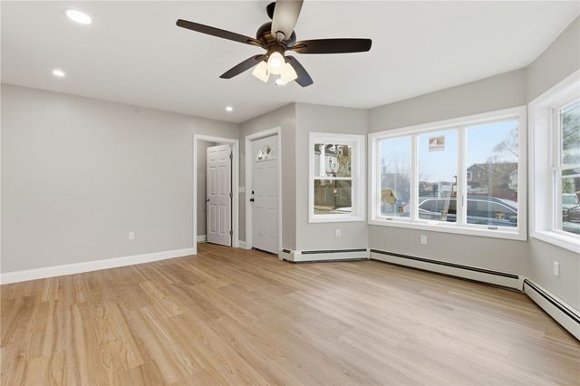 72 Stowe Avenue, East Providence, RI 02915