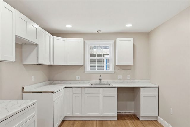 72 Stowe Avenue, East Providence, RI 02915