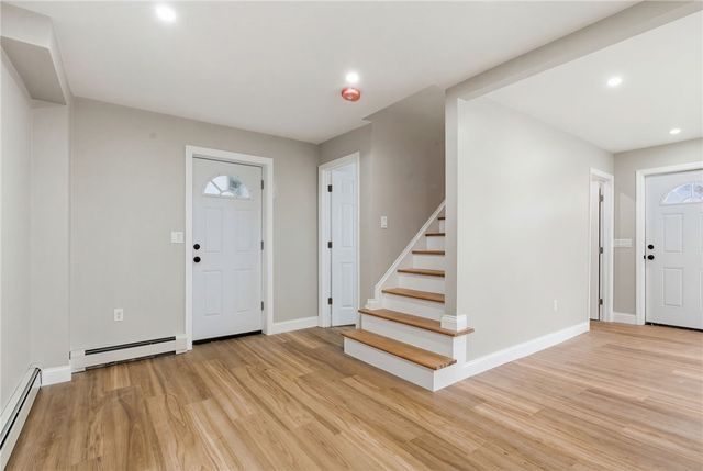 72 Stowe Avenue, East Providence, RI 02915