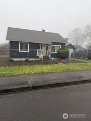 15406 Grant Avenue SW, Lakewood, WA 98498