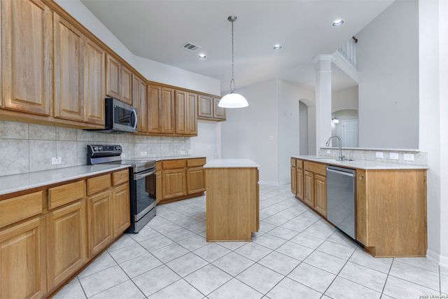 18803 Millhollow, San Antonio, TX 78258