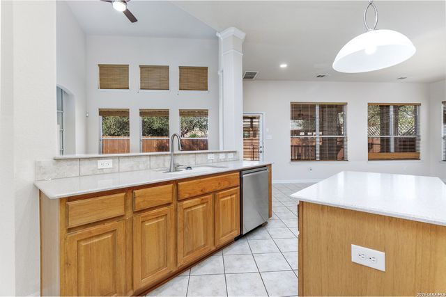 18803 Millhollow, San Antonio, TX 78258