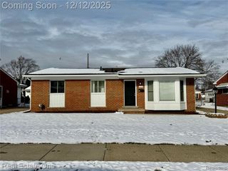 4775 Stanley Avenue, Warren, MI 48092