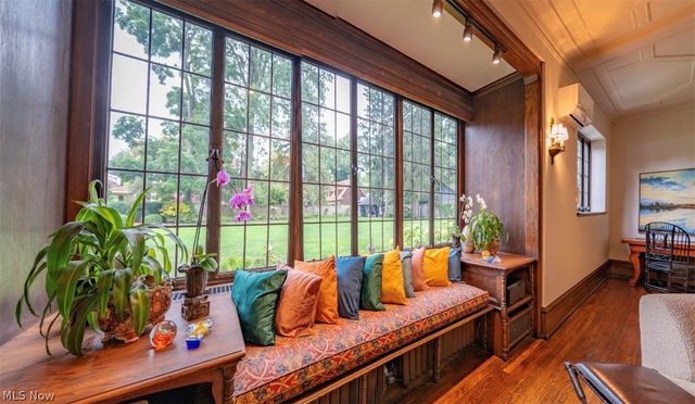 10494 Lake Shore Boulevard, Bratenahl, OH 44108