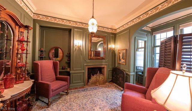 10494 Lake Shore Boulevard, Bratenahl, OH 44108