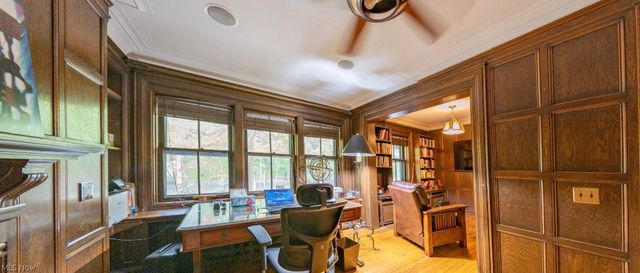 10494 Lake Shore Boulevard, Bratenahl, OH 44108