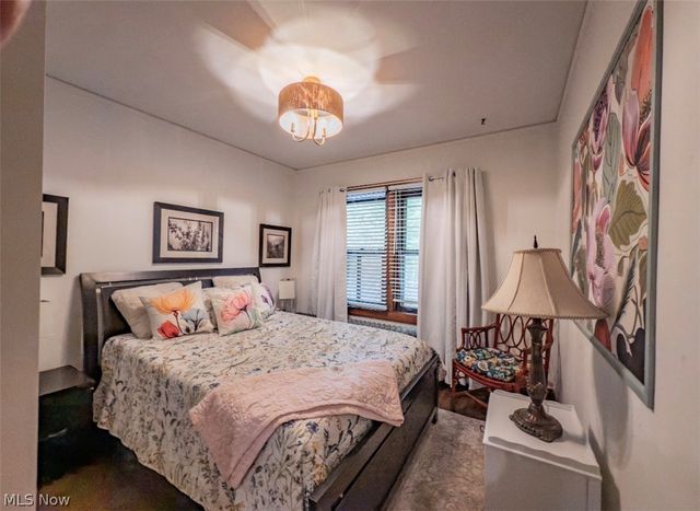 10494 Lake Shore Boulevard, Bratenahl, OH 44108