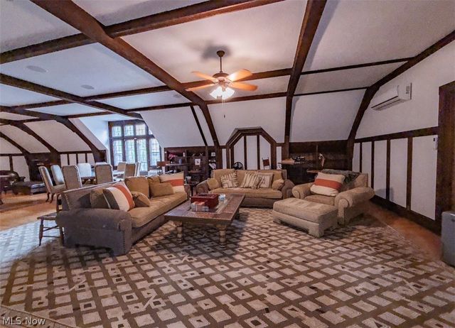 10494 Lake Shore Boulevard, Bratenahl, OH 44108