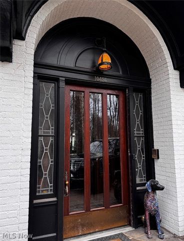 10494 Lake Shore Boulevard, Bratenahl, OH 44108