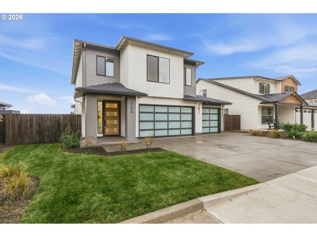 154 E AIREDALE Ave, La Center, WA 98629