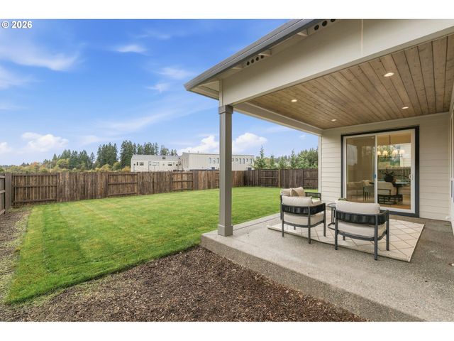 154 E AIREDALE Ave, La Center, WA 98629