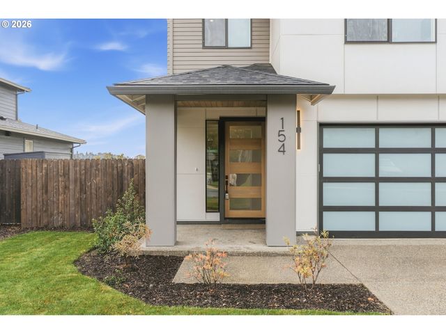 154 E AIREDALE Ave, La Center, WA 98629