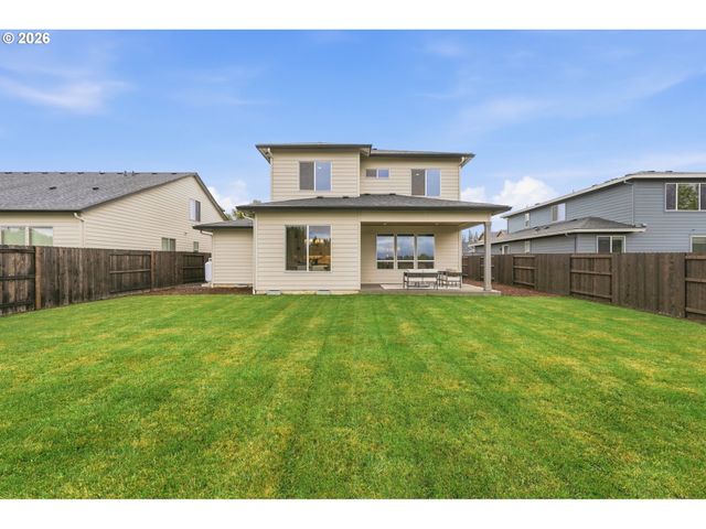 154 E AIREDALE Ave, La Center, WA 98629