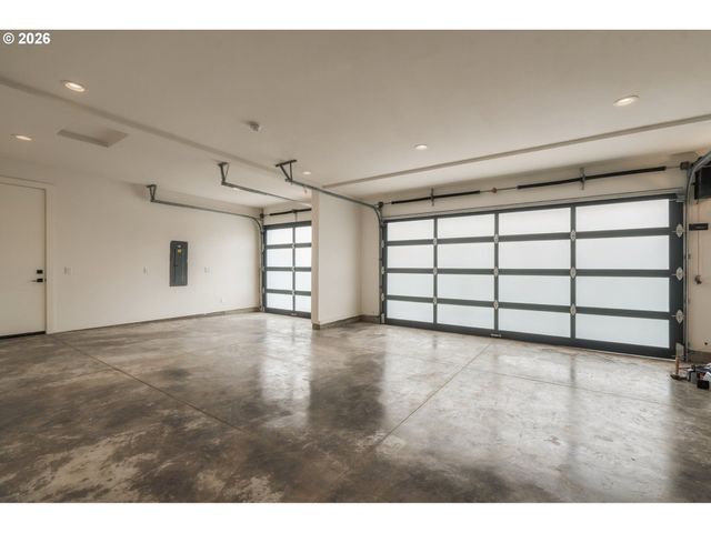154 E AIREDALE Ave, La Center, WA 98629