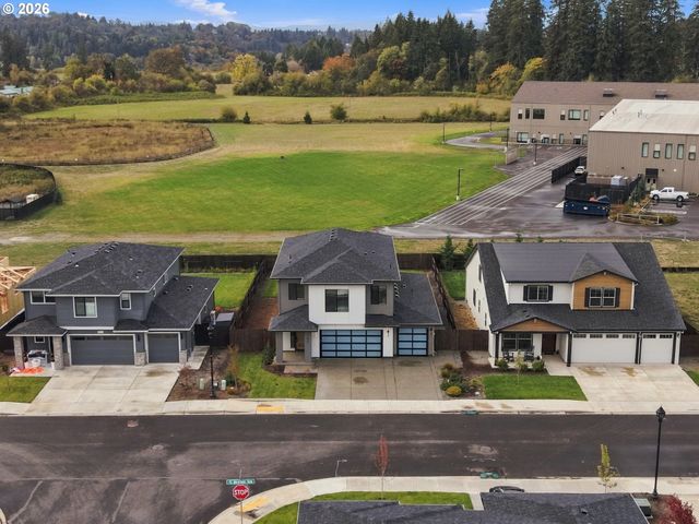 154 E AIREDALE Ave, La Center, WA 98629