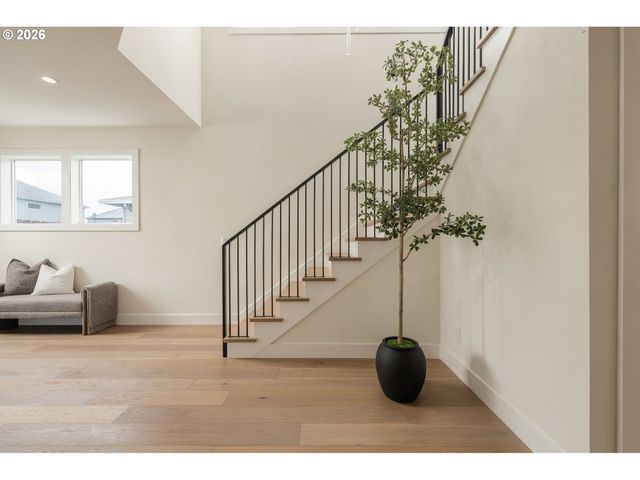 154 E AIREDALE Ave, La Center, WA 98629