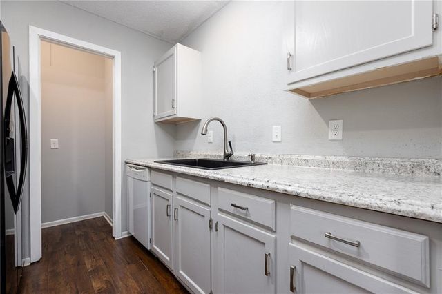 12696 W 108th Terrace, Overland Park, KS 66210