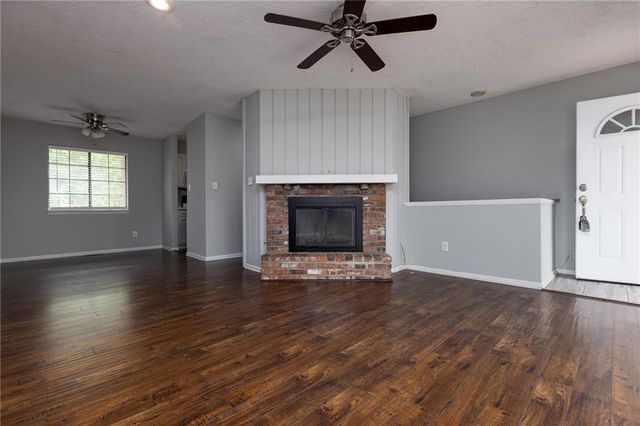 12696 W 108th Terrace, Overland Park, KS 66210