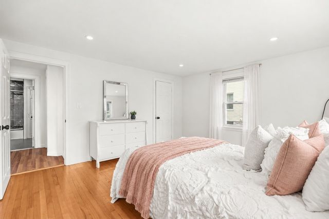 10 Garfield Avenue, Woburn, MA 01801