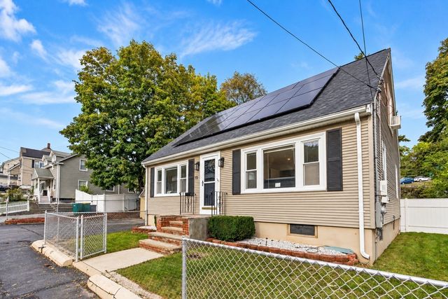 10 Garfield Avenue, Woburn, MA 01801
