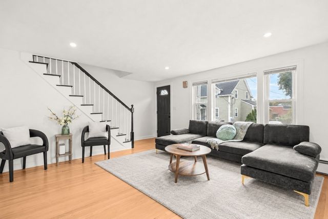 10 Garfield Avenue, Woburn, MA 01801