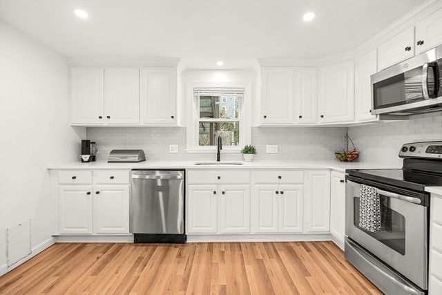 10 Garfield Avenue, Woburn, MA 01801