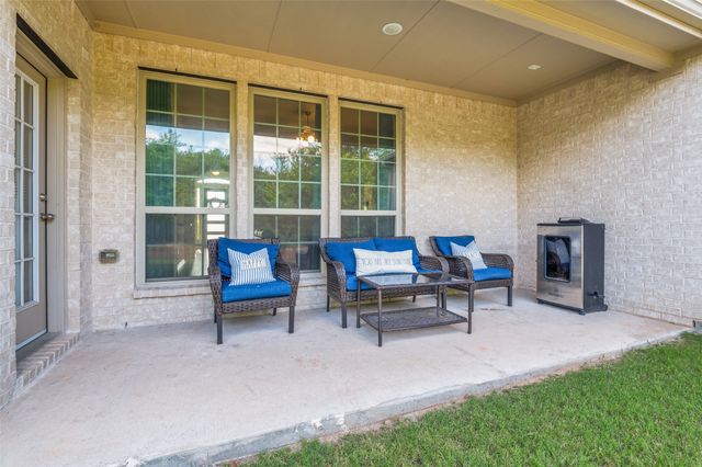 824 State Street, Desoto, TX 75115