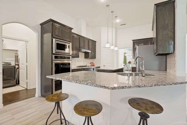 824 State Street, Desoto, TX 75115