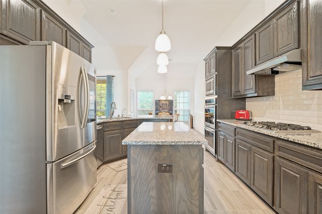 824 State Street, Desoto, TX 75115