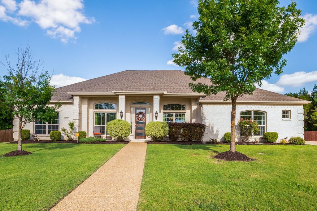 824 State Street, Desoto, TX 75115