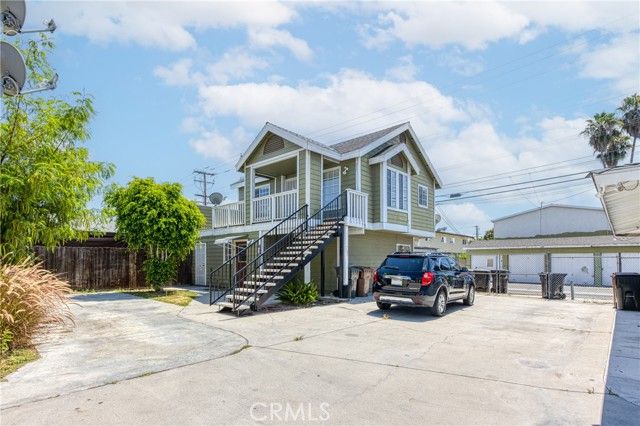 320 W Truslow Avenue D, Fullerton, CA 92832