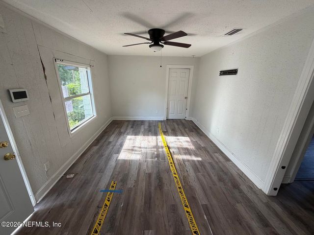 8654 2ND Avenue, Jacksonville, FL 32208