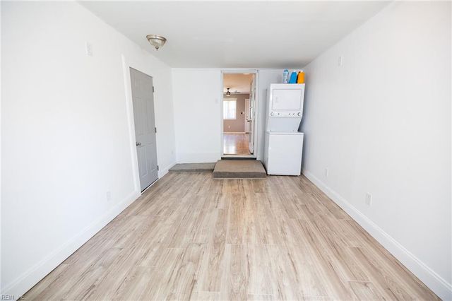1003 Grimes RD, Hampton, VA 23663