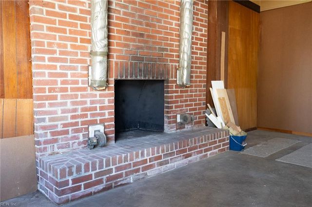 1003 Grimes RD, Hampton, VA 23663