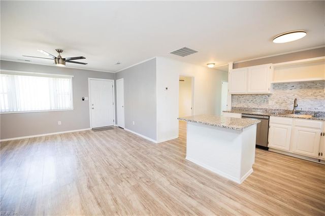1003 Grimes RD, Hampton, VA 23663