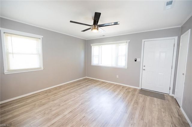 1003 Grimes RD, Hampton, VA 23663