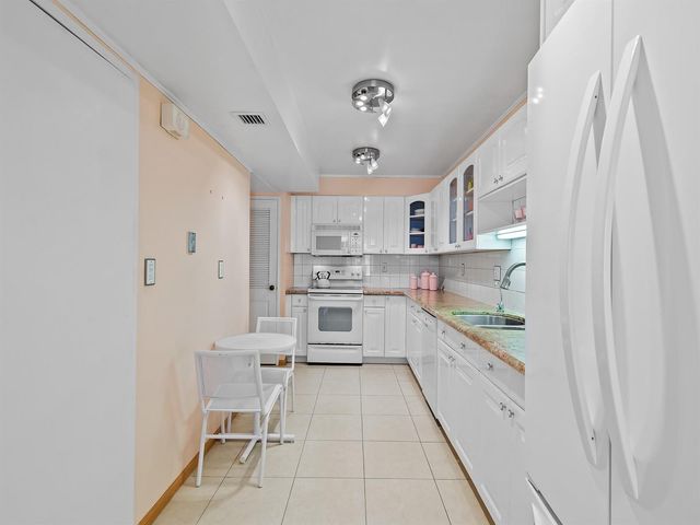 3430 Galt Ocean Drive 609, Fort Lauderdale, FL 33308