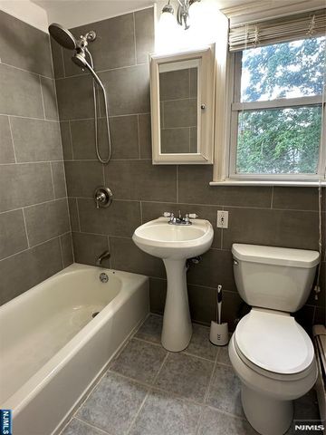 36 Morningside Avenue, Cresskill, NJ 07626