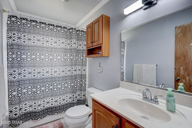 1910 Wynwood Drive, Carthage, MO 64836